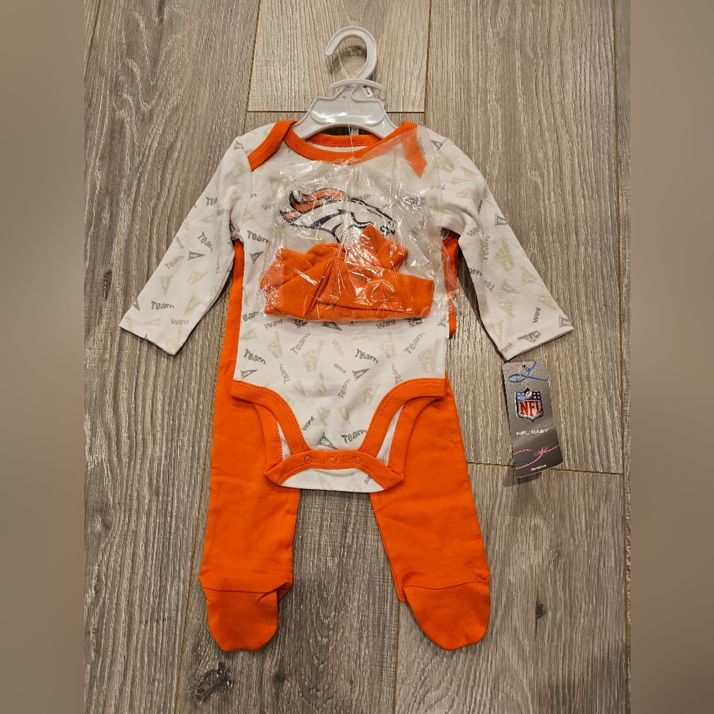 NFL Baby Broncos onsies set